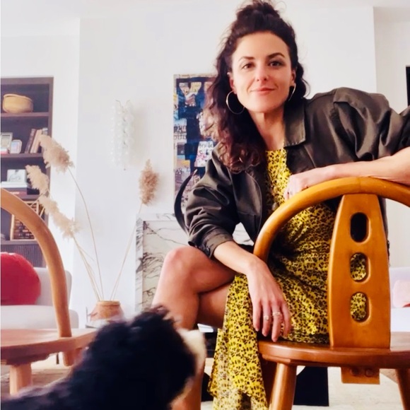 Meet your Posher, Jessica - Picture 1 of 1